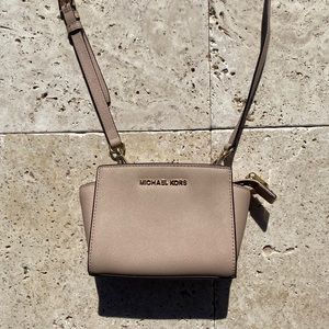 Michael Kors Selma mini messenger crossbody bag, ballet pink